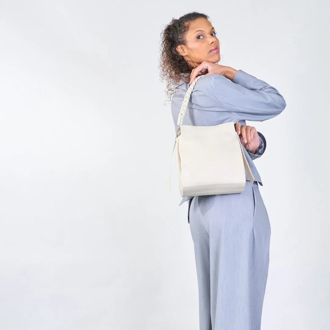 Braided handle leather shoulder bag wholesale