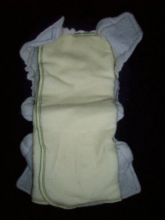 MamaBear Babywear One Size Fits All - AI2/AIO/All in Two - Try Cloth Diapering Kit